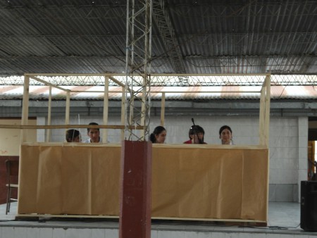 Alumnos y profesores en plena actividad 